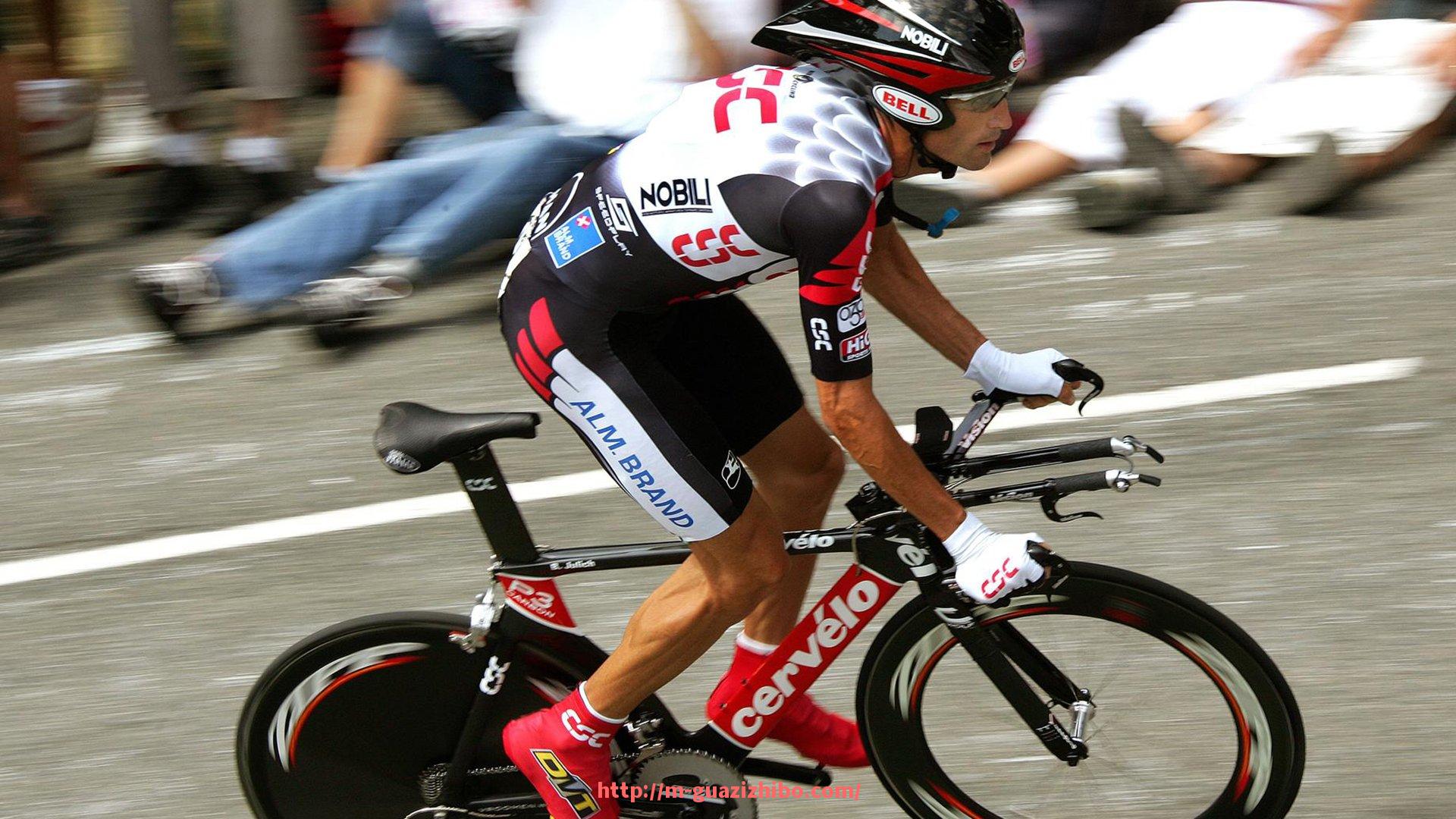 瓜子直播-曼联世俱杯战术布置与关键比赛策略全面讲解